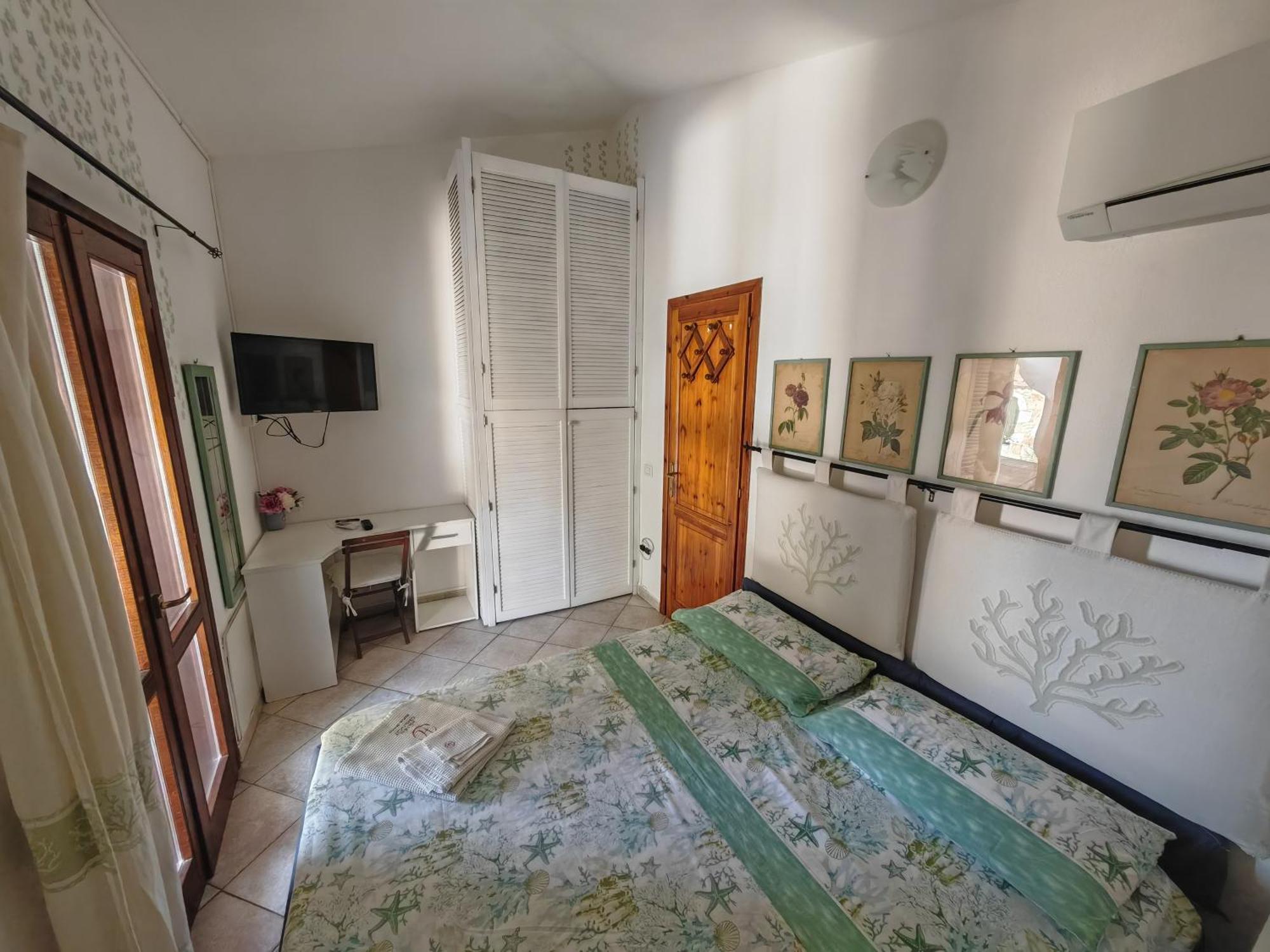 Da Teresa Bed & Breakfast San Teodoro  Phòng bức ảnh